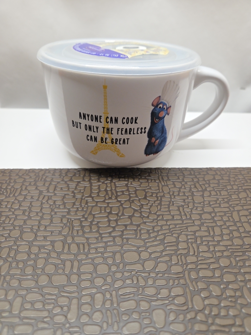 Disney Pixar Ratatouille "Anyone Can Cook"  Soup Mug With Lid 24 Ounces